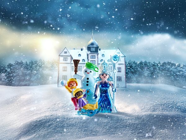 Playmobil Eiskönigin vorm Schloss