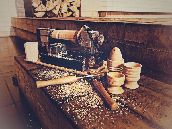 Drechselmaschine und Eierbecher