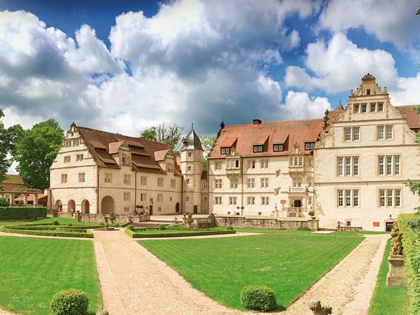 Frontalansicht vom Schlosshotel Münchhausen