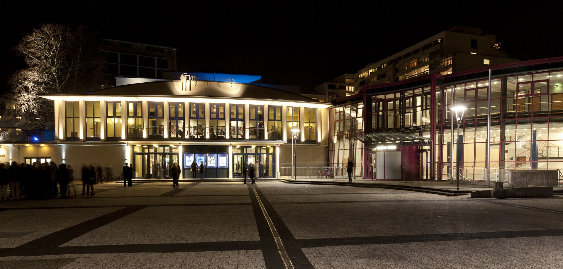 Theater und WB-Z bei Nacht , © HamelnMarketing