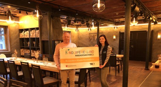 Hof Frien in Uchte-Höfen als besonders kinderfreundlich ausgezeichnet, © Mittelweser-Touristik GmbH Hof Frien in Uchte-Höfen als besonders kinderfreundlich ausgezeichnet, © Mittelweser-Touristik GmbH