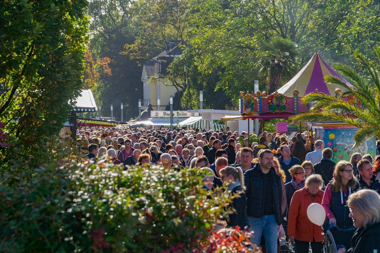 Herbstlicher Bauernmarkt im Kurpark Bad Nenndorf, © Sebastian Wilk