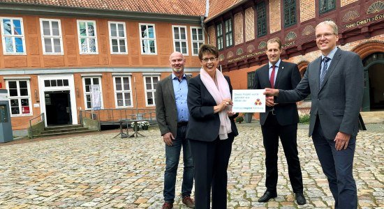 Bescheidübergabe für das Leitprojekt &quot;Biosphäre: regional und nachhaltig&quot; in Bleckede, © Metropolregion Hamburg