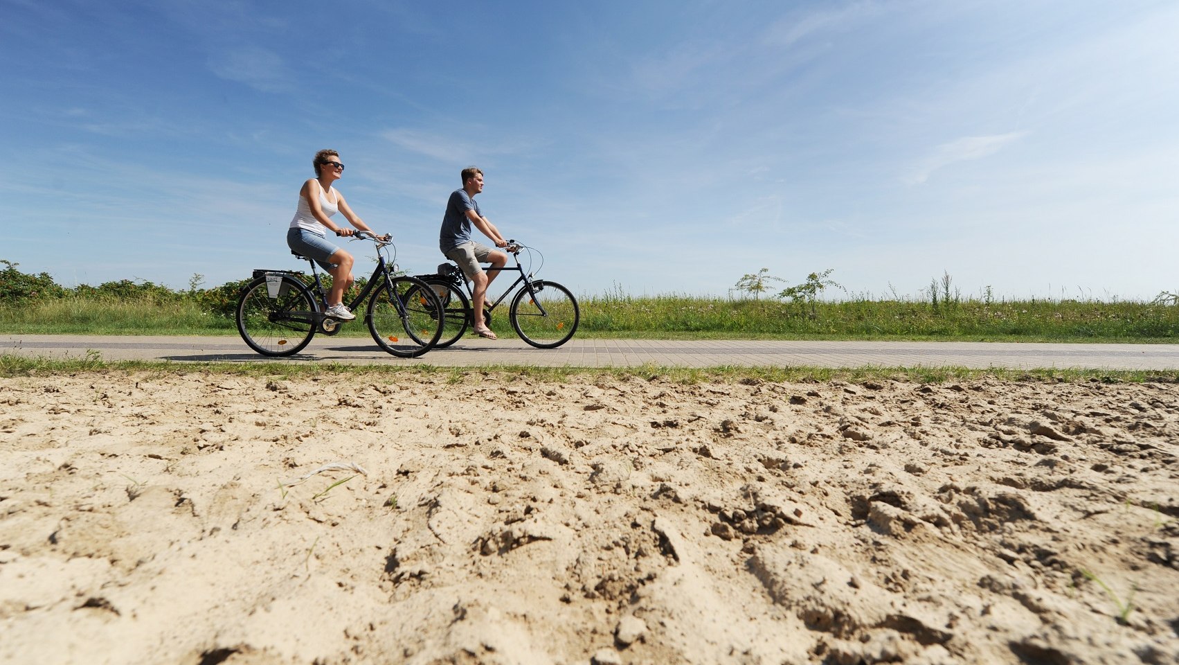 Radfahren in Nordenham, © Touristikgemeinschaft Wesermarsch