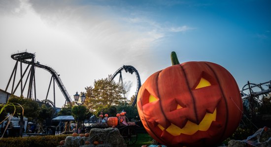 Heide-Park Resort Halloween Atmosphäre, © Heide-Park Soltau Heide-Park Resort Halloween Atmosphäre, © Heide-Park Soltau