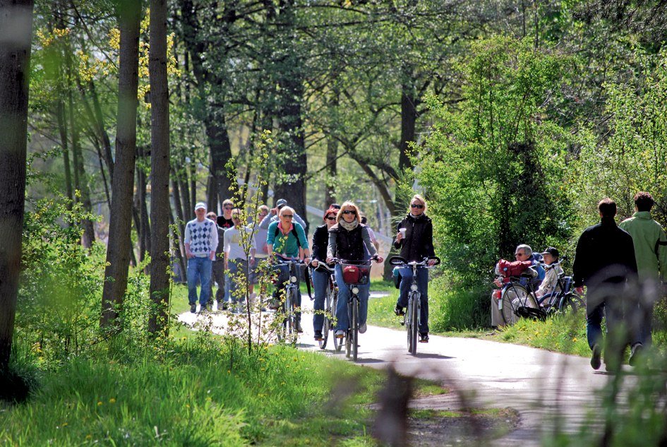 Radfahren in der Urlaubsregion, © HMTG / Wyrwa