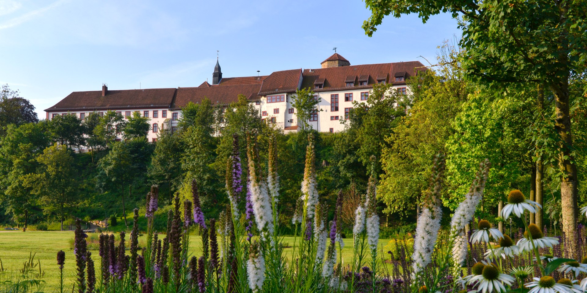 Blick auf die Iburg, © Tourismusverband Osnabrücker Land / Dieter Schinner