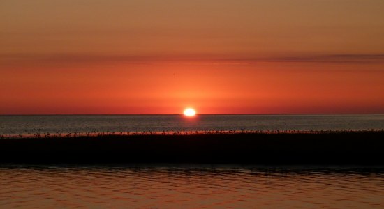 Sonnenuntergang in Neßmersiel , © Ostfriesland Tourismus GmbH Sonnenuntergang in Neßmersiel , © Ostfriesland Tourismus GmbH