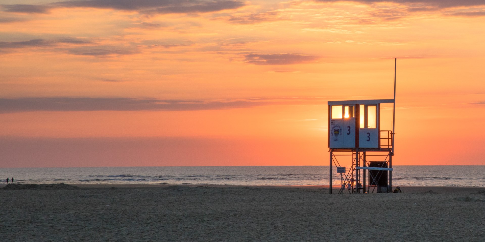 Sonnenuntergang am Strand der Insel Juist, © Dietmar Scherf