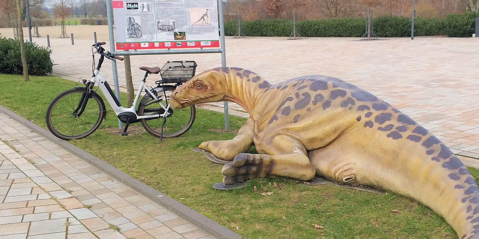 Dino auf dem Stadtplatz, © Stadt Rehburg-Loccum