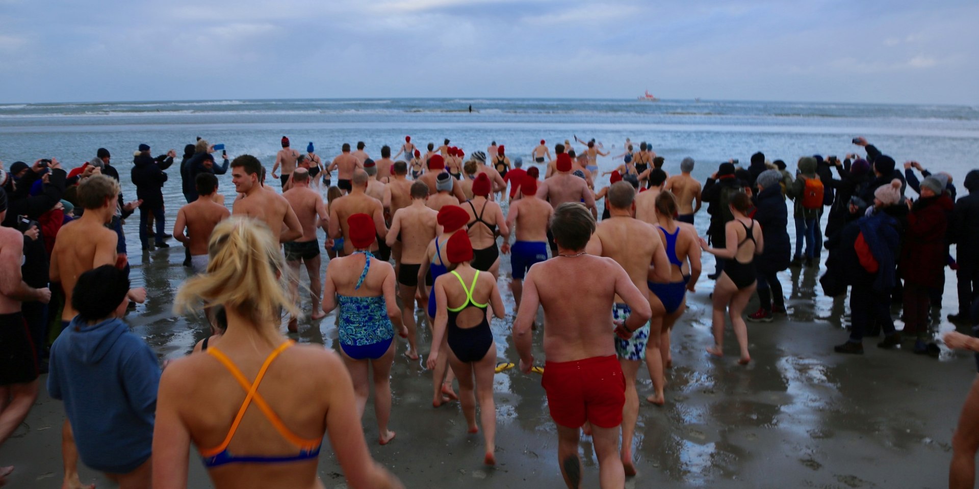 Neujahrsschwimmen auf Juist, © juist.de