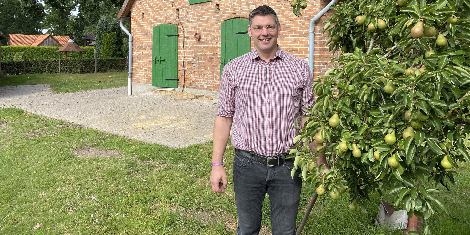 Ratgeber, Seelsorger, aber vor allem Bauer: Carsten-Wilhelm Drewes , © Lüneburger Heide GmbH 