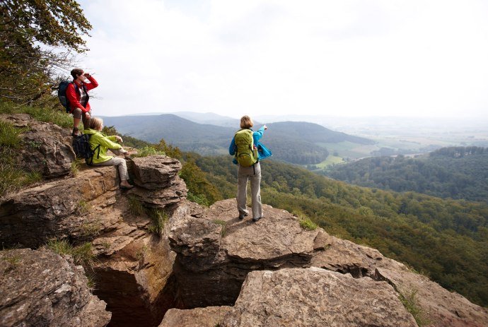 Ausblick von den Hohenstein-Klippen , © Weserbergland Tourismus e.V.