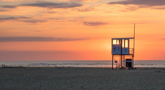 Sonnenuntergang am Strand der Insel Juist, © Dietmar Scherf Sonnenuntergang am Strand der Insel Juist, © Dietmar Scherf