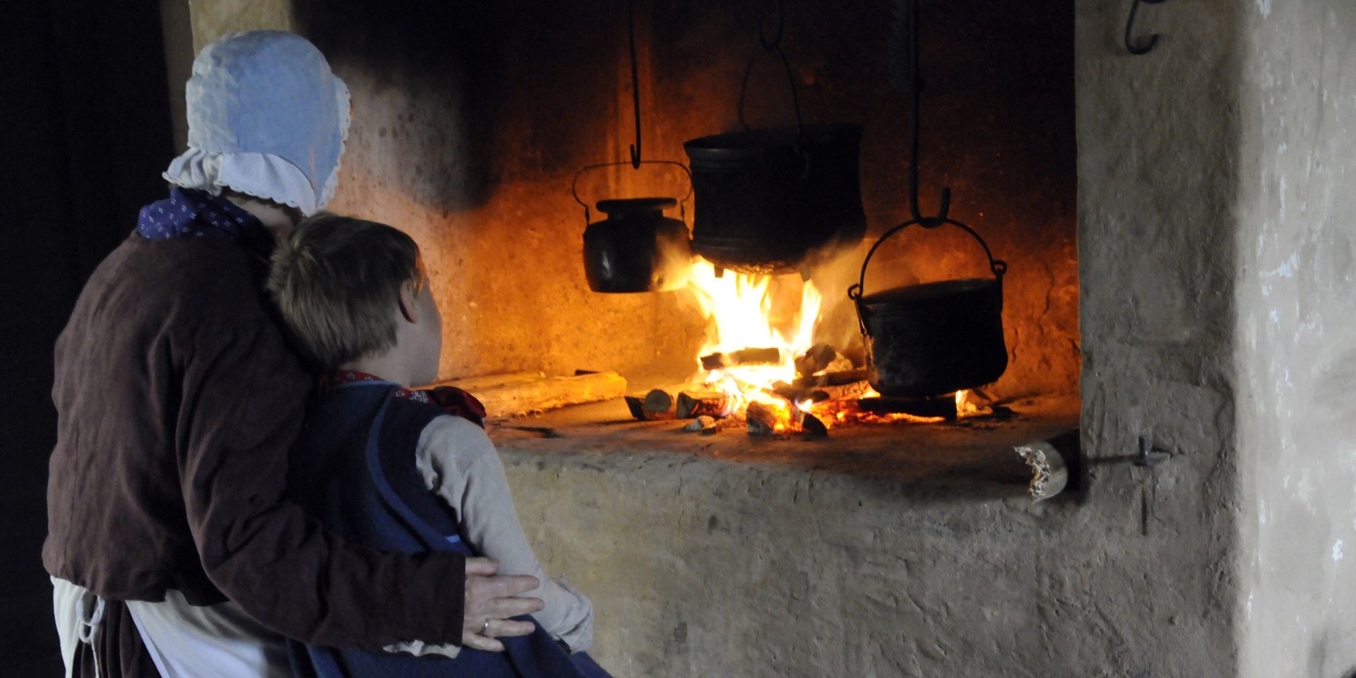 Landleben früher bei Feuer und Licht, © FLMK