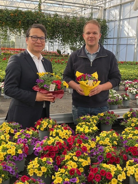 Die Blume zum Stadtjubiläum Nienburgs, © Mittelweser-Touristik GmbH Die Blume zum Stadtjubiläum Nienburgs, © Mittelweser-Touristik GmbH