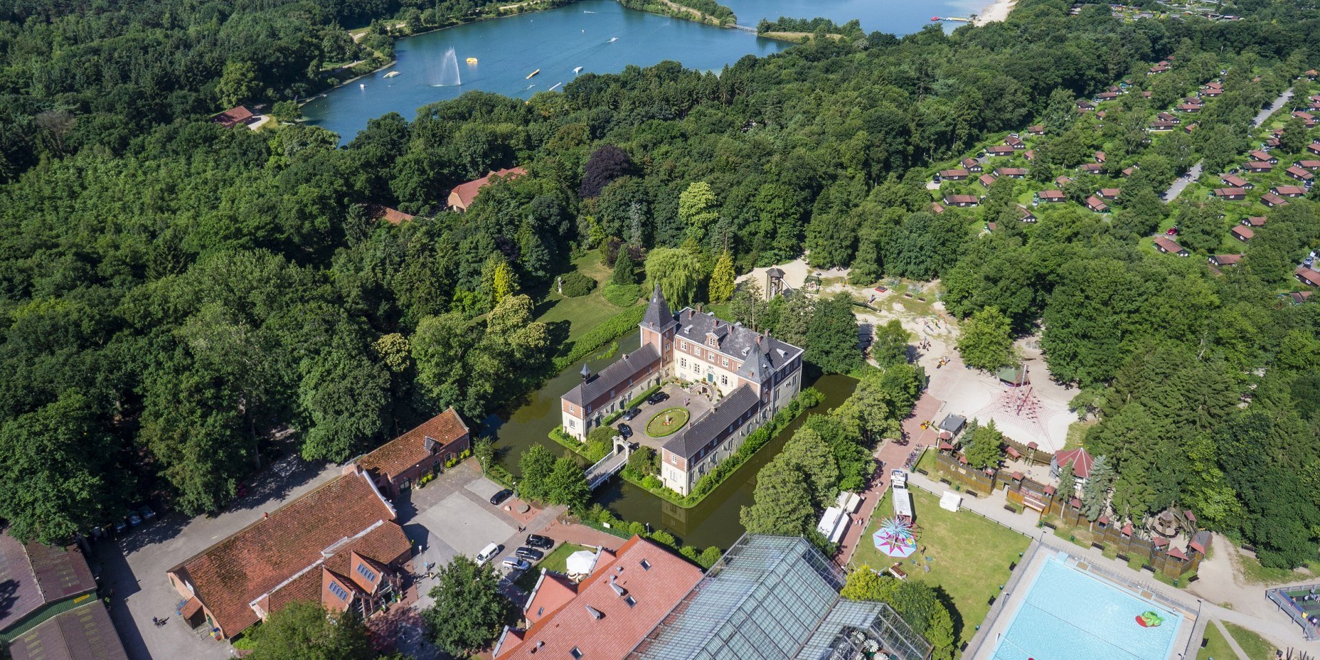 Das Ferienzentrum Schloss Dankern, © Ferienzentrum Schloss Dankern GmbH &amp; Co. KG