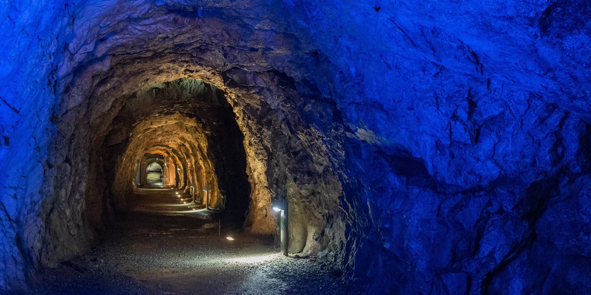 Einblick in den Zugangsstollen zur Iberger Tropfsteinhöhle, © HöhlenErlebnisZentrum/ Brigitte Moritz