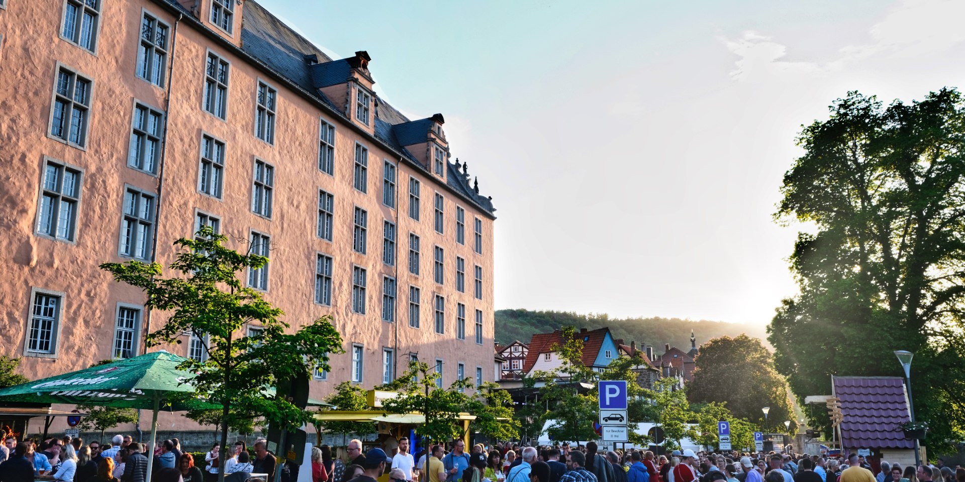 Veranstaltungen Hann. Münden im Hintergrund Welfenschloss, © Hann. Münden Marketing GmbH