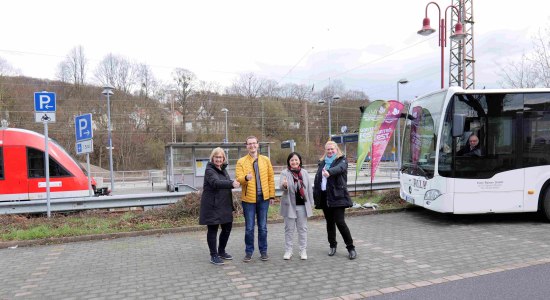 Mit Bus und Bahn zur LAGA , © Landesgartenschau Bad Gandersheim gGmbH