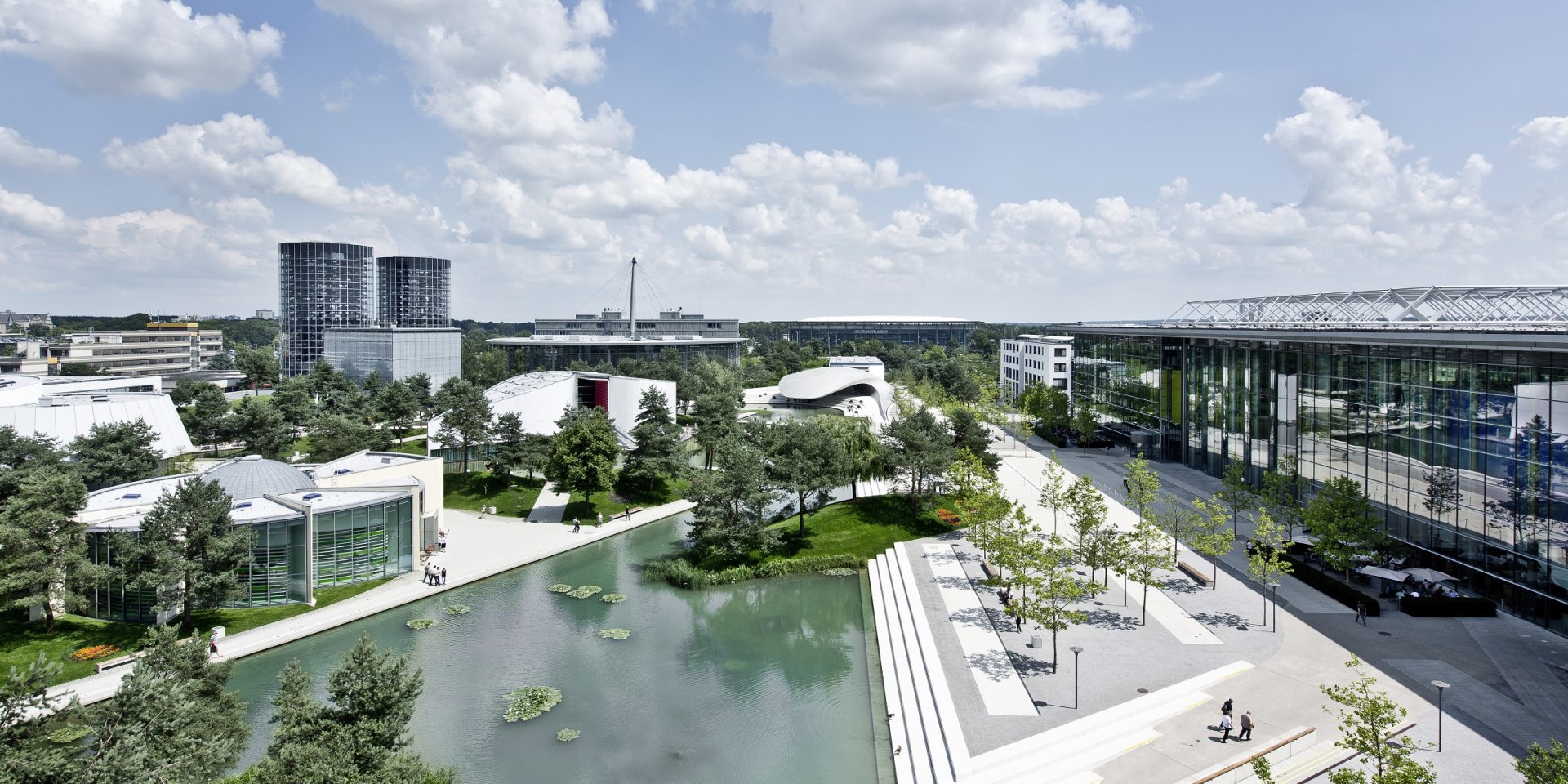 Die Autostadt ist das weltweit größte Auslieferungszentrum für Neuwagen und automobile Erlebniswelt, © Nils Hendrik Müller