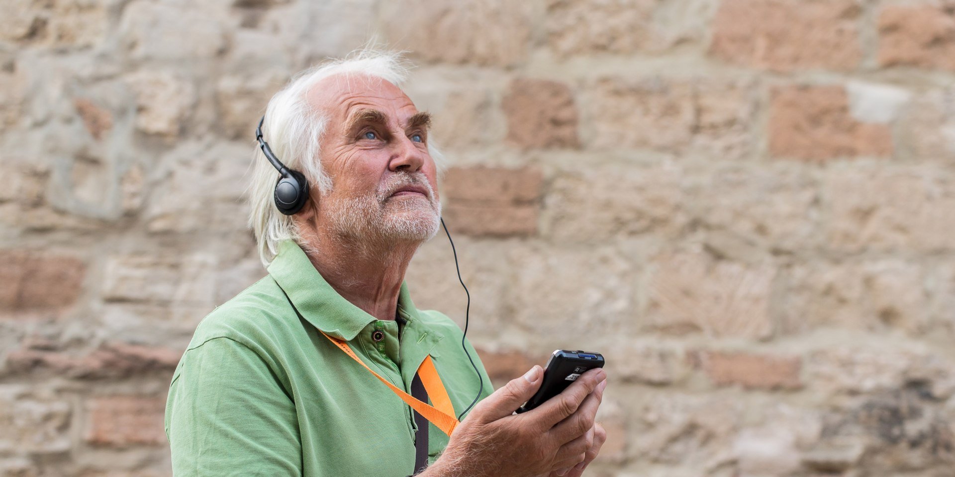 Die App überträgt die Stimmen der Gästeführerinnen und Gästeführer auf die Smartphones., © Braunschweig Stadtmarketing GmbH/Marek Kruszewski