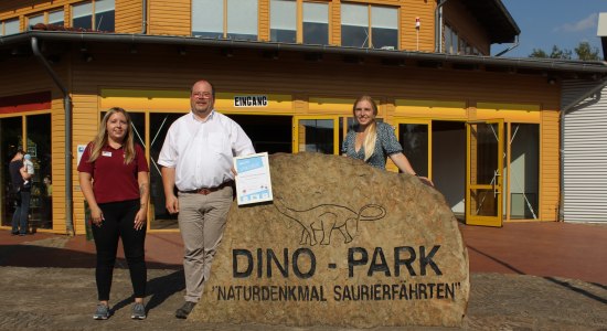Der Dino-Park Münchehagen wurde als Kinderferienland-Betrieb rezertifiziert, © Mittelweser-Touristik GmbH Der Dino-Park Münchehagen wurde als Kinderferienland-Betrieb rezertifiziert, © Mittelweser-Touristik GmbH