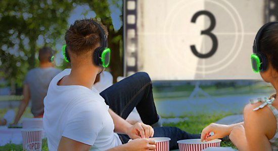 Picknick-Kino im Kurpark Bad Nenndorf, © New Africa - stock.adobe.com