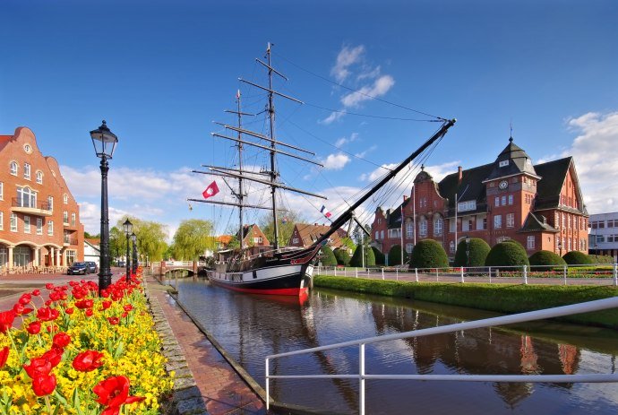 Papenburg Kanal, © Fotolia / LianeM - stock.adobe.com