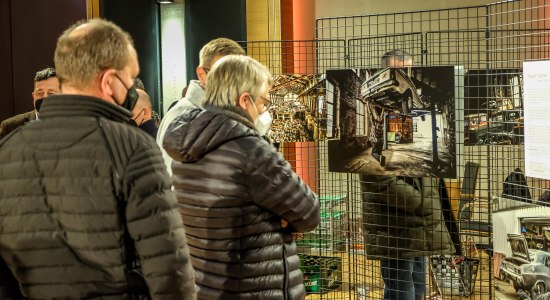 Mechanik mit Gefühl – die Fotoausstellung „Haubentaucher“ untermauert das abstrakten Schrauberhandwerk mit interessanten Geschichten, © STIFTUNG PS.SPEICHER/ Sascha Fillies Mechanik mit Gefühl – die Fotoausstellung „Haubentaucher“ untermauert das abstrakten Schrauberhandwerk mit interessanten Geschichten, © STIFTUNG PS.SPEICHER/ Sascha Fillies