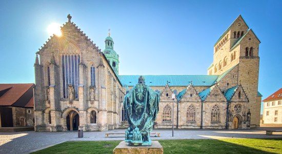 Der Mariendom in Hildesheim, © Hildesheim Marketing GmbH / Clemens Heidrich