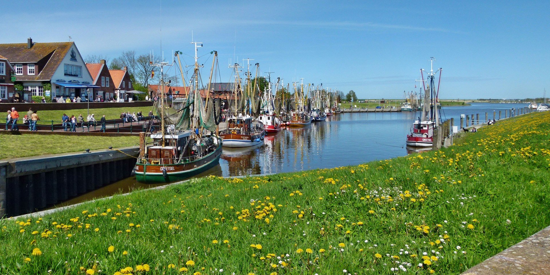 Kutterhafen in Greetsiel, © Ostfriesland Tourismus GmbH / Hans-Albert Dirks