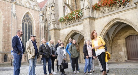 Eine Auswahl der Touren durch Braunschweig präsentiert die neue Stadtführungsbroschüre., © Braunschweig Stadtmarketing GmbH/Moritz Küstner