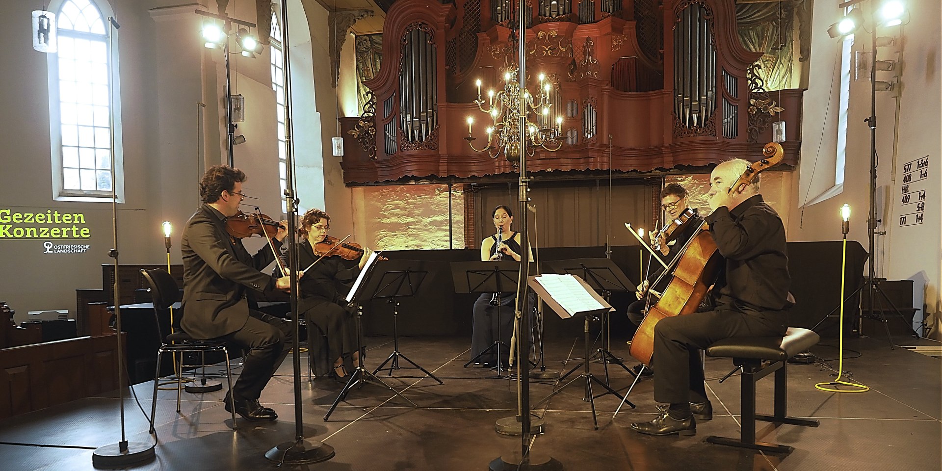 Sharon Kam und Streichquartett, © Karlheinz Krämer