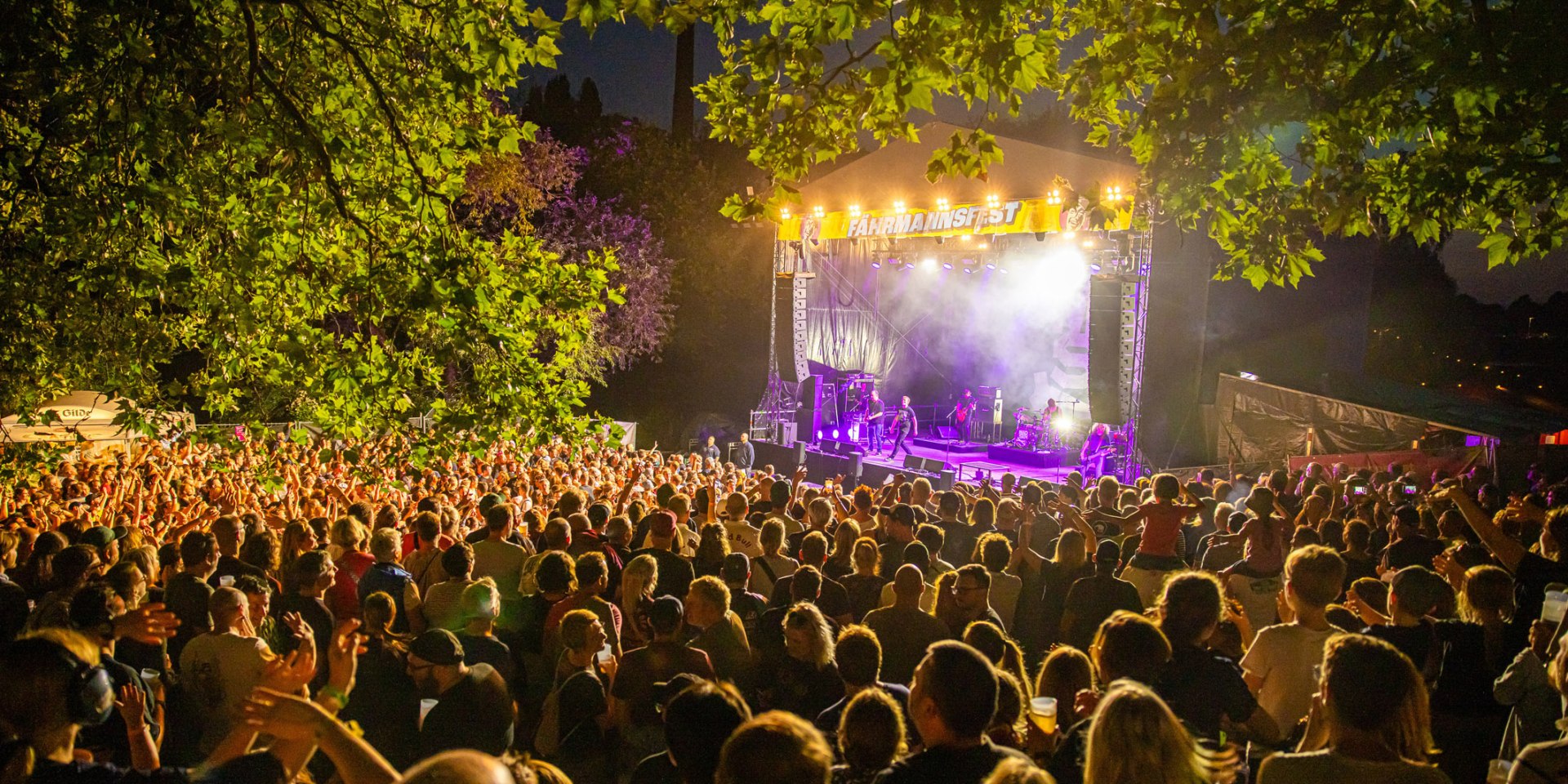 Fährmannsfest Musikbühne, © Axel Herzig