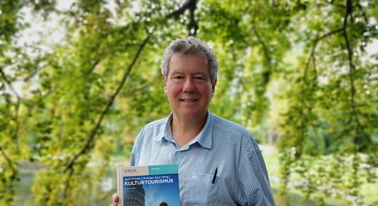 Prof. Dr. Christian Antz, Kunsthistoriker und Kulturmanager mit dem neuem Standardwerk „Kulturtourismus“, © Hochschule Harz