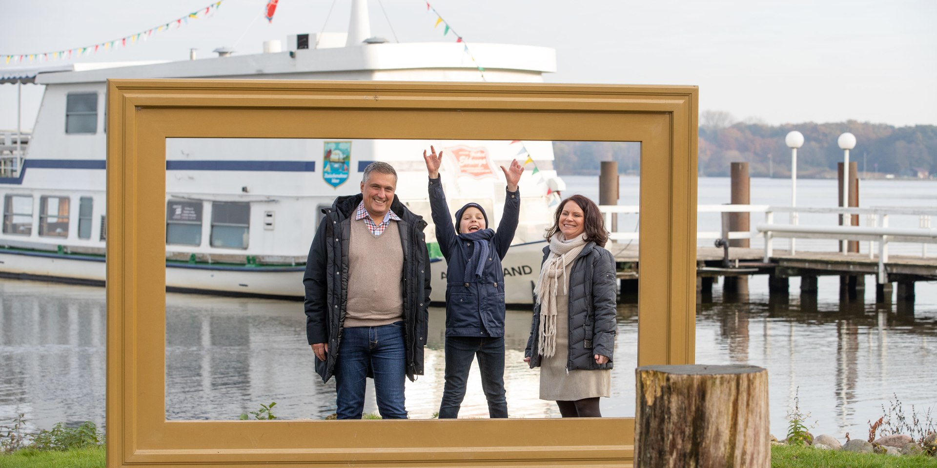 Der Bilderrahmen direkt am Bad Zwischenahner Meer verspricht das perfekte Erinnerungsfoto