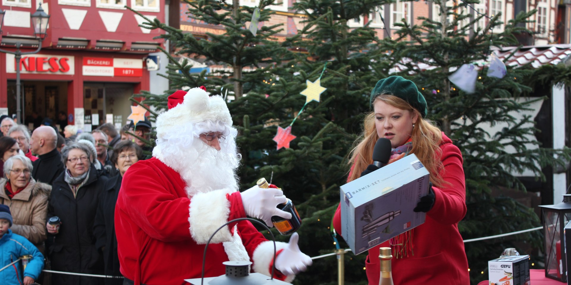 Geschenketauschbörse auf dem Celler Weihnachtsmarkt, © Celle Tourismus und Marketing GmbH