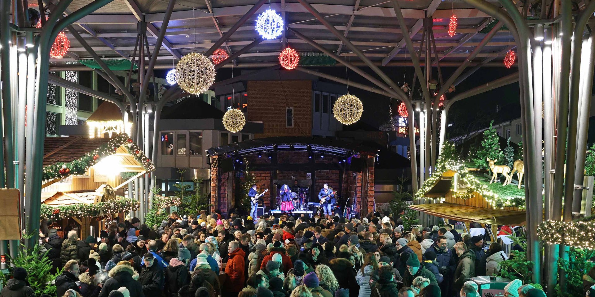 Wolfsburger Weihnachtsmarkt, © WMG Wolfsburg