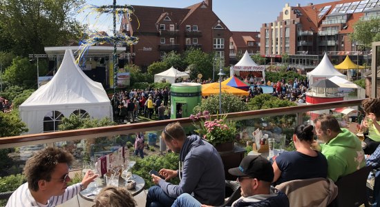 Viele Besucher beim Mai-Highlight, dem Juister Musikfestival , © Juister Musikfestival Viele Besucher beim Mai-Highlight, dem Juister Musikfestival , © Juister Musikfestival