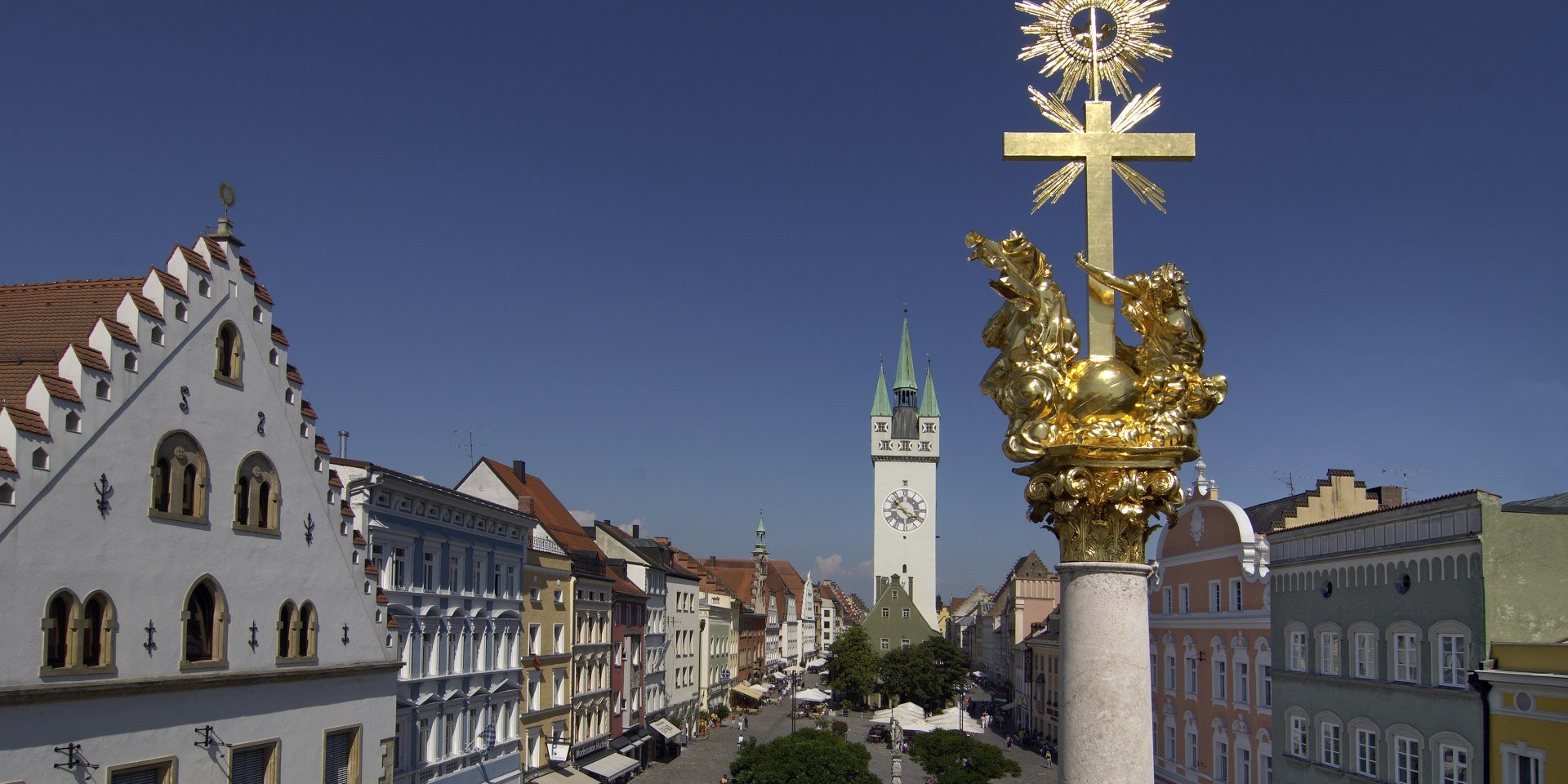 Stadtplatz mit Dreifaltigkeitssäule, © Stadt Straubing