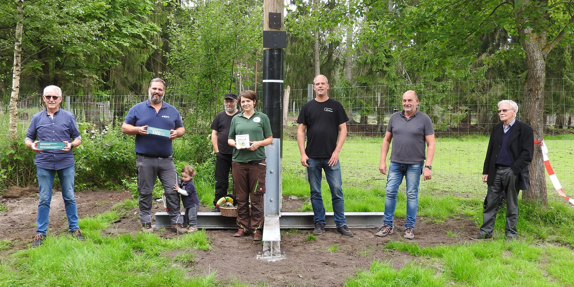 Gruppenfoto von links: Volker Nickel, Thomas Wamser, Mia Wamser, Gerhard Papenburg, Britta Eggers, Bastian Gribner, Walter Buhr, Hermann Voltmer., © Dagmar Hicks